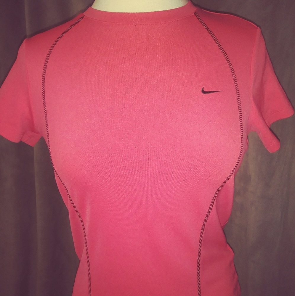 NIKE DRY-FIT PINK TEE